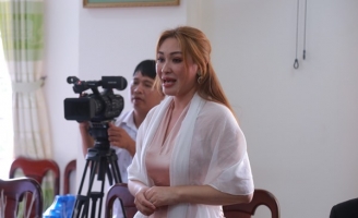 Á hậu Thanh Nhã ký kết trao tặng 500 triệu đồng xây nhà cho đồng bao dân tộc thiểu số