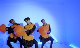 Adam Lâm giữ vững danh hiệu “Ông hoàng cao gót” suốt một thập kỷ