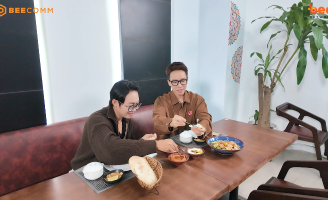 Ẩm thực Ấn – Trung Đông có gì khiến Năm Chà liên tục trầm trồ?