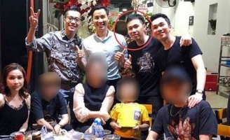 Anh Đức gầy rộc, lần đầu lộ diện bên hội bạn thân sau scandal nghi vấn dùng chất kích thích