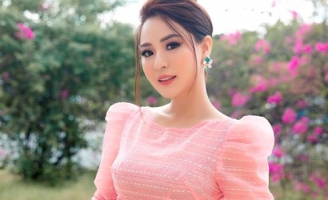 Ánh Linh – Con gái nuôi Hoài Linh trở lại sân khấu sau cơn bạo bệnh hở dây thanh quản