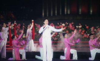 Anh Tú mang “làn gió mới” với dòng nhạc cách mạng