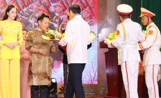 Áo dài của NTK Việt Hùng về với người lính trong chương trình “Giai điệu Tổ quốc”