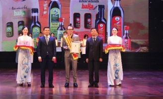 Baka Food được vinh danh “Top 100 - Sản phẩm, dịch vụ tốt nhất cho gia đình và trẻ em năm 2023”