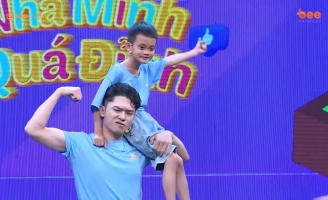 Bảo Kun “đi nhầm trường quay” khiến MC Dương Hồng Phúc phải mời di chuyển