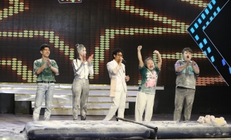 Bé Tư - Di Dương thi nhau tấu hề, lăn xả vì đại cuộc Cười Xuyên Việt 2024