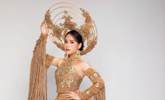 Bella Vũ Huyền Diệu mang trang phục về Môi trường của NTK Việt Hùng đến Ai Cập