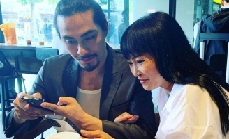 Bị chê '2 mẹ con', Doãn Chí Kiên cố già đi cho xứng đôi Phương Thanh