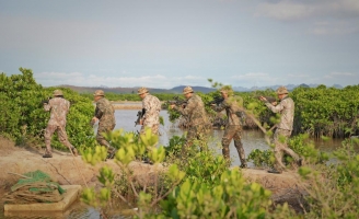 Binz hoảng sợ, Song Luân gặp sự cố suýt chết đuối trong tập 9 Chiến sĩ quả cảm