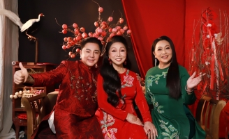 Bộ ba giám khảo “Học viện Cải lương” diện áo dài rực rỡ  đón năm mới