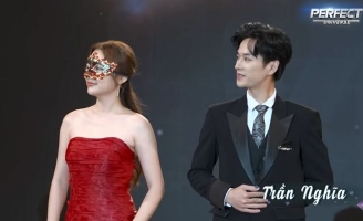 Bùng nổ visual đêm dạ hội, Trần Nghĩa bất ngờ sánh đôi cùng hotgirl Hàn