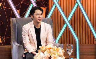 Ca sĩ Bảo Kun chơi được 7 loại nhạc cụ, bén duyên nghệ thuật từ năm 4 tuổi