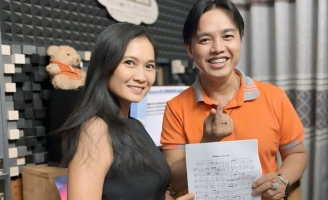 Ca sĩ Hạnh Nguyên hát ca khúc về vùng đất thép của nhạc sĩ Huỳnh Thanh Nguyên