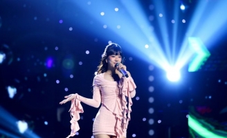 Ca sĩ Hoàng Yến Chibi: “Ngày xưa tôi học ngữ văn điểm kém lắm”