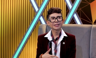 Ca sĩ Long Nhật tiết lộ năm nào cũng xin vợ và con cho đi hát “1 năm nữa thôi”  