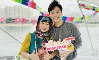 Ca sĩ Ngọc Châu đón tuổi mới trên du thuyền sang trọng ở Dubai cùng với NS Phi Phụng