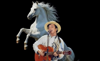 Ca sĩ Tấn Sơn làm sinh nhật TCS tại Huế thêm tưng bừng 