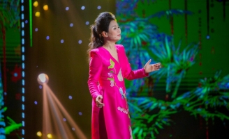 Ca sĩ Thùy Trang trân quý từng con chữ khi hát nhạc Phật giáo