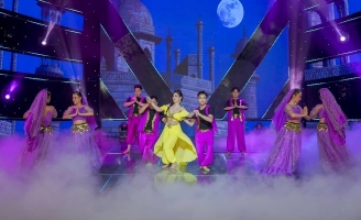 Ca sĩ Trần Thu Thảo xinh như công chúa trong MV 