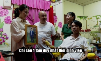 Cảm động trước chuyện tình ‘cổ tích’ của ‘thầy giáo xe lăn’ Nguyễn Ngọc Lâm và vợ