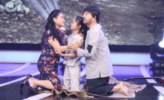 Cặp đào kép Châu Thanh - Phượng Hằng kể về cái duyên với kỹ thuật vọng cổ hơi dài