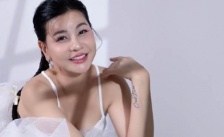 Cát Phượng gây bàn tán sau khi xin lỗi Nam Thư