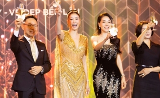 CEO Hà Kiều Anh “bắt tay” ông chủ thương hiệu JK hàng đầu Hàn Quốc 