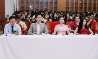 CEO Lê Phạm hội ngộ Cao Mỹ Kim và MC Cao Tùng Minh  tại trường Đại học