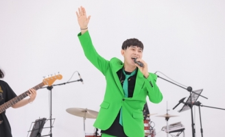 Châu Gia Kiệt tuyên bố dừng chân để kết hôn, úp mở chuyện “giải nghệ” ?