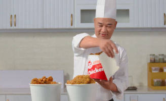 Chef Phạm Tuấn Hải chọn Gà rán Jollibee hợp vị nhất, giới trẻ đổ xô đến thưởng thức