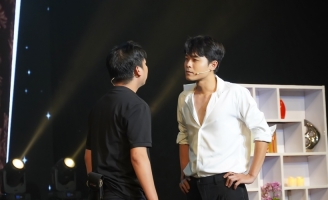 Chồng gia trưởng kiểm soát đời sống của vợ khiến người xem bất bình