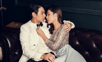 Chúng Huyền Thanh và Jay Quân  tung ảnh như “vợ chồng son” mừng tuổi mới