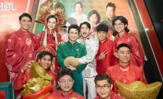 Cô gái tặng thỏi vàng 1 mét cho Huỳnh Lập là ai?