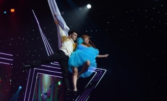 Con gái Chế Thanh bay lượn cùng “hot boy làng xiếc” Trịnh Thắng hớp hồn ca sĩ Mỹ Lệ