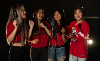 Cộng đồng mạng dậy sóng vì MV cổ vũ chống Covid của 20 sao Việt