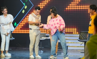 Cười Xuyên Việt 2024: Lâm Thắng - Maika tái ngộ trên sàn đấu sinh tử