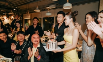 Dàn Nam vương, Hoa hậu Fitness Model bất ngờ mừng sinh nhật Trưởng ban giám khảo