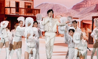 Đan Trường mang loạt ca khúc đình đám vào Biển người nhân gian