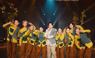 Đan Trường tung phiên bản sân khấu của ca khúc 