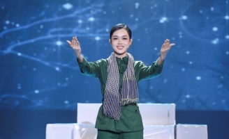 Đang Đang xúc động tái hiện tinh thần dân tộc, khiến giám khảo Vũ Thành Vinh “rưng rưng” tự hào