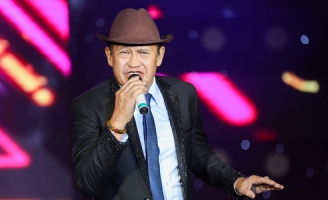 Danh hài Duy Phương : Tán gia bại sản vì cờ bạc, cay đắng phải xin tiền khán giả để trả nợ