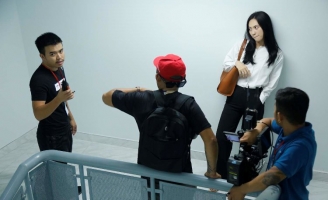 Đạo diễn Đinh Công Hiếu tiết lộ Phương Anh Đào bị chấn thương khi đóng Vô Diện Sát Nhân 