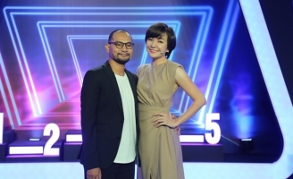 Đạo diễn Huỳnh Đông: “Tôi sợ vợ ai cũng biết, tôi tự hào về chuyện đó”