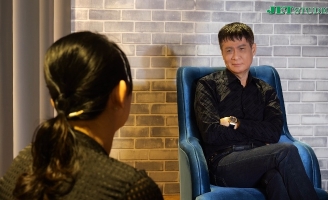 Đạo diễn Lê Hoàng khuyên cô gái 30 tuổi: “Dù bên chồng có nhà biệt thự cũng phải ra ở riêng”