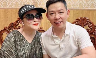 Đạo diễn Minh Khôi gặp những áp lực gì khi dàn dựng live show “Xuân yêu thương”?