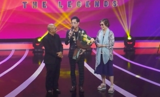 Dấu Ấn Huyền Thoại: Sân khấu cuối cùng danh ca Ngọc Sơn được đứng cùng mẹ