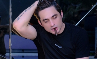  Diamond V (Tonny Việt) gây bão với màn tái xuất ‘không phải dạng vừa’