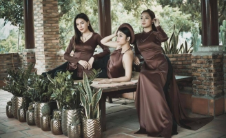 Diện trang phục Việt Hùng, Hoa hậu Huyền Trân, Thu Hồng, Trân Phạm hóa gái quê hiền thục