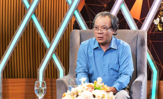 Diễn viên Phương Bình kể chuyện đêm khuya trốn vợ lên TP.HCM theo đuổi nghệ thuật  