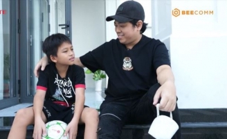 Diễn viên Tân Trề bất ngờ tìm gặp động viên cậu bé có mẹ nhặt ve chai vì đồng cảnh ngộ